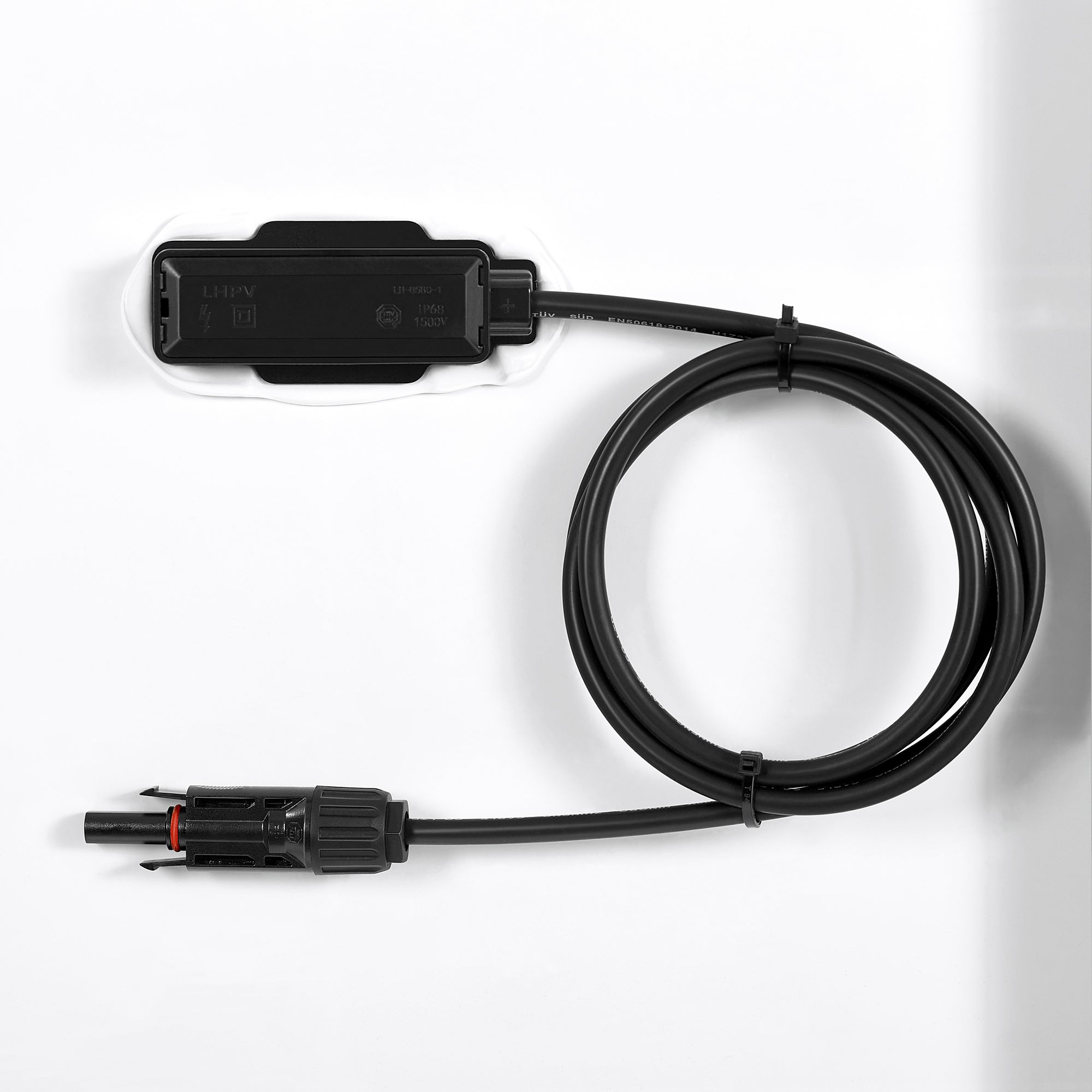 Rich Solar MEGA 220 MC4 connector close up