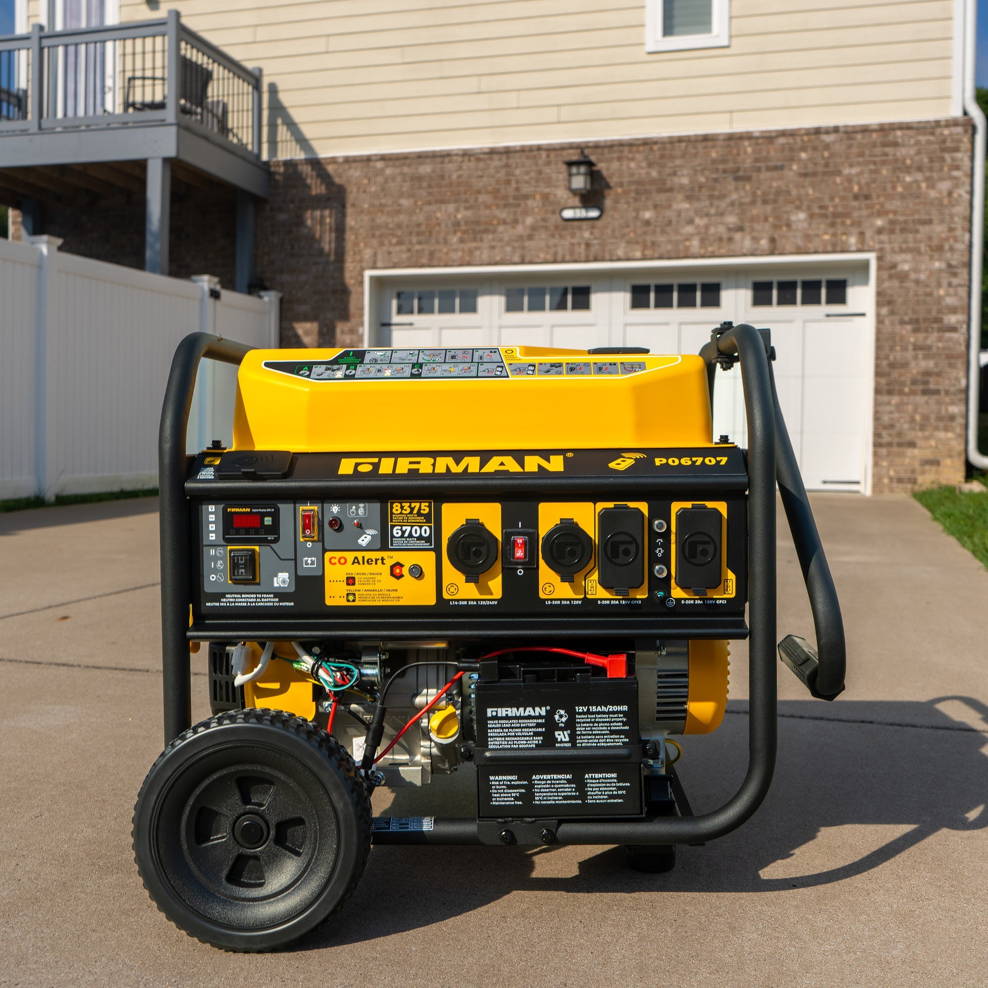 GAS PORTABLE GENERATOR 8375/6700W REMOTE START WITH CO ALERT
